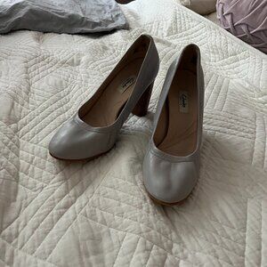 Light blue leather Cole Haan block heel pumps size 9M